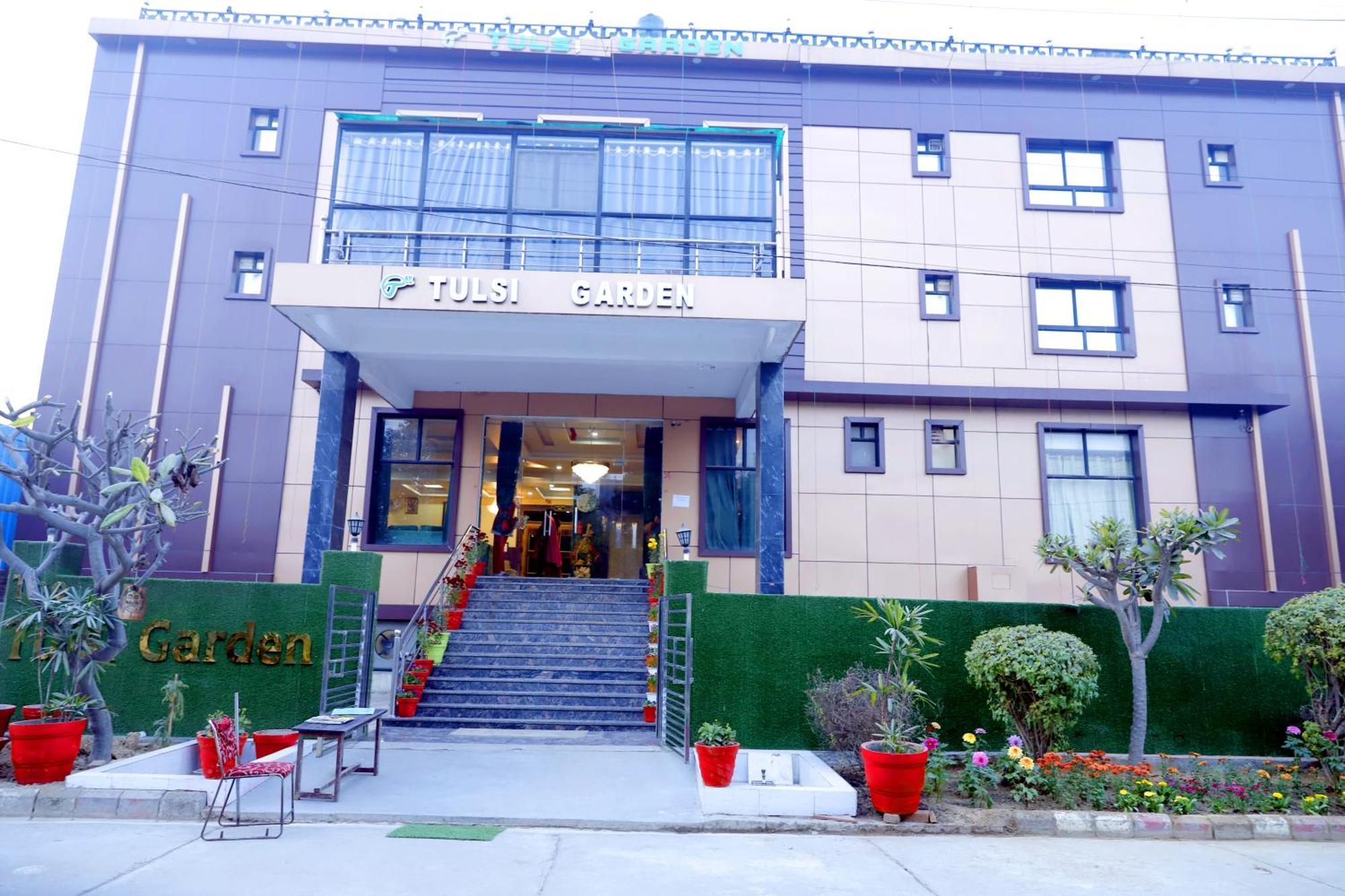 The Tulsi Garden Vrindavan Near Omaxe City Exterior foto